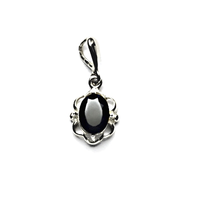 Zlatý přívěsek, přírodní černý spinel, bílé zlato, P 1140/22