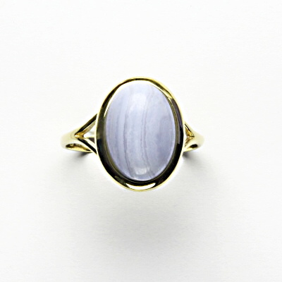 Zlatý prsten, přírodní chalcedon, žluté zlato, T 1454