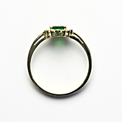 Zlatý prsten, žluté zlato, zirkon emerald, čiré zirkony, T 1495