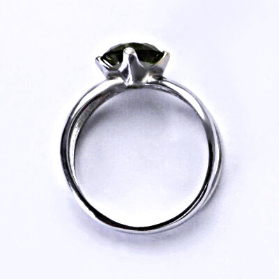 Zlatý prstýnek, bílé i žluté zlato, přírodní vltavín 7 mm - T 1265