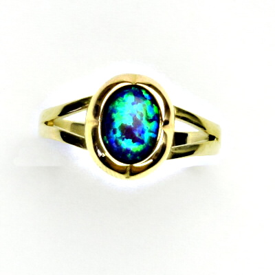 Zlatý prsten,žluté zlato, prstýnek ze zlata, zelený syntetický opál, T 1374
