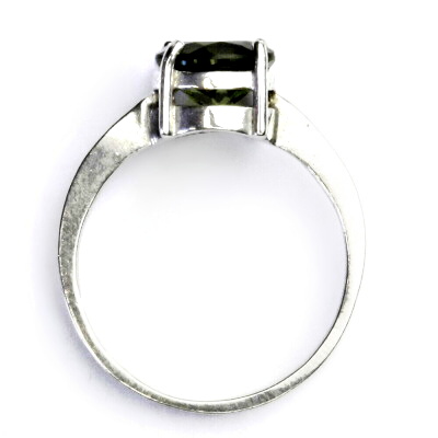 Zlatý prsten, bílé i žluté zlato, prstýnek ze zlata s přírodním vltavínem, T 1357 8 mm