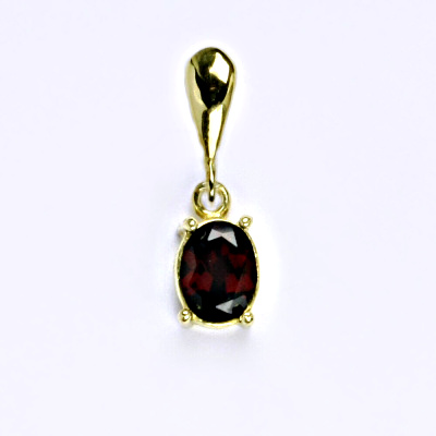 Zlatý přívěšek,přírodní granát, žluté zlato 14 ct, váha 1,33 g,P 1245
