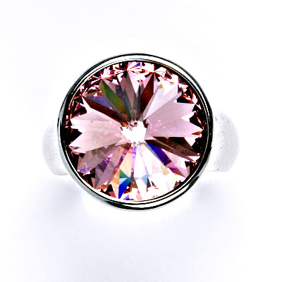 Zlatý prsten se Swarovski krystalem light rose , bílé i žluté zlato - T 1372