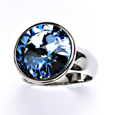 Zlatý prsten se Swarovski krystalem akvamarín, bílé i žluté zlato - T 1372